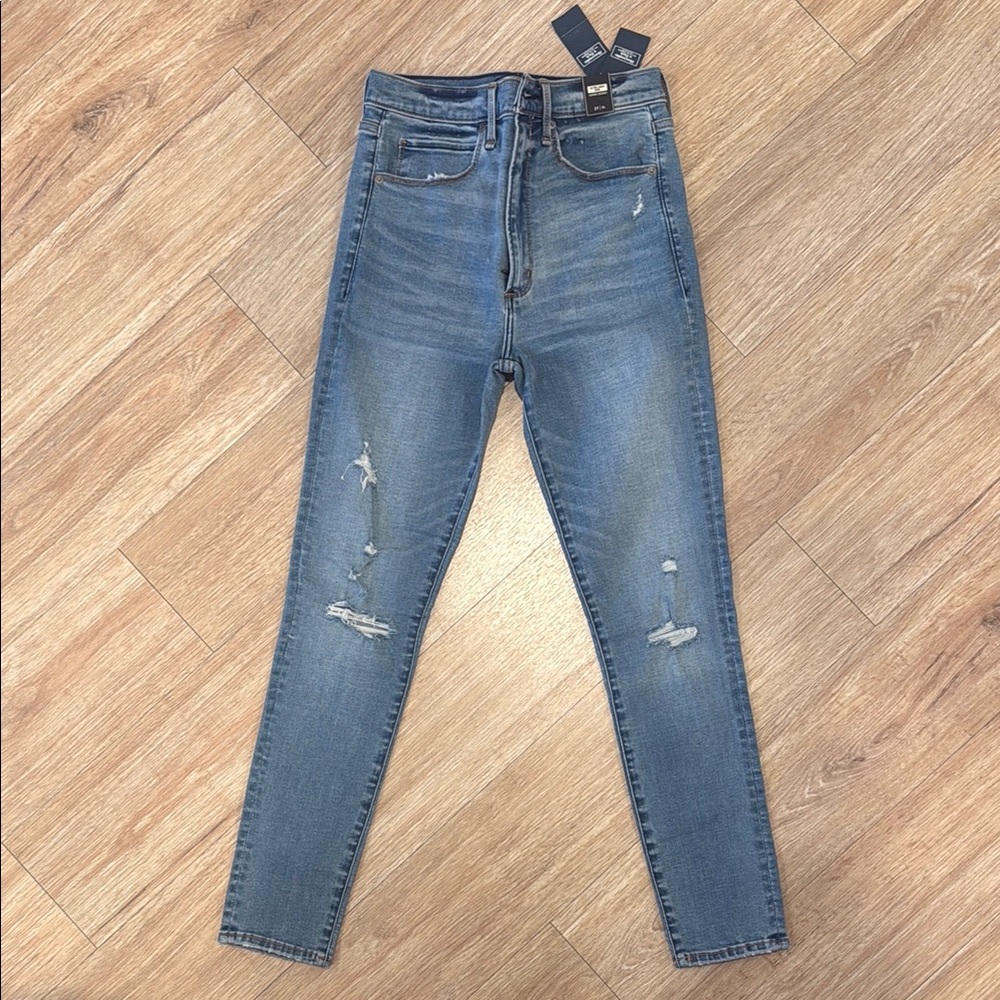 Abercrombie Jeans size 4 short